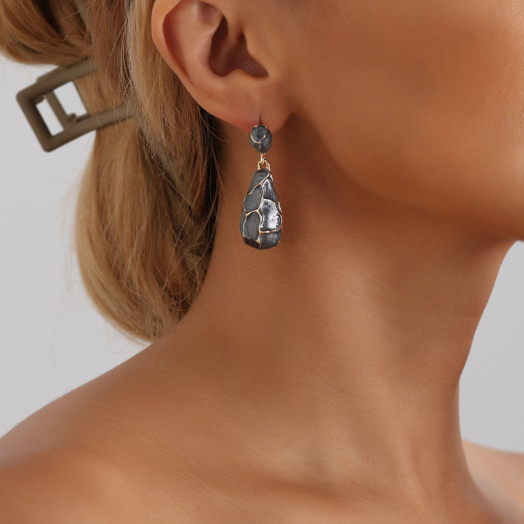 Retro Water Drop Pattern Earrings