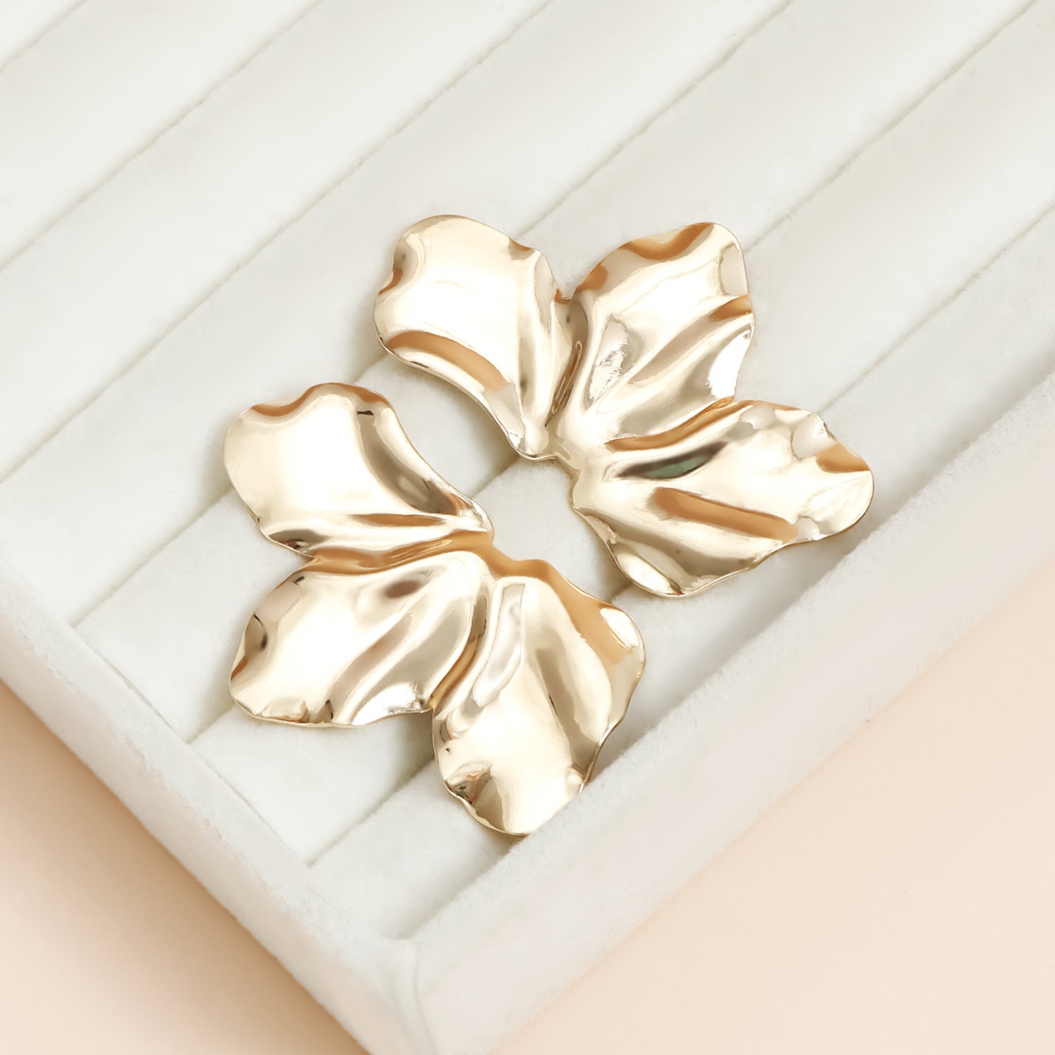 Classic Leaf Earrings