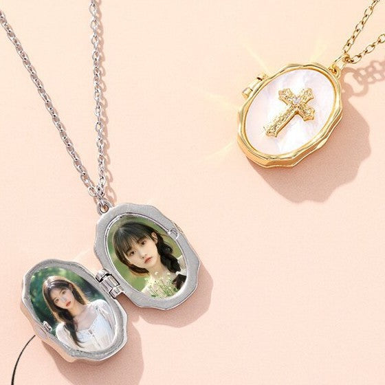 Resin Shell Cross Necklace