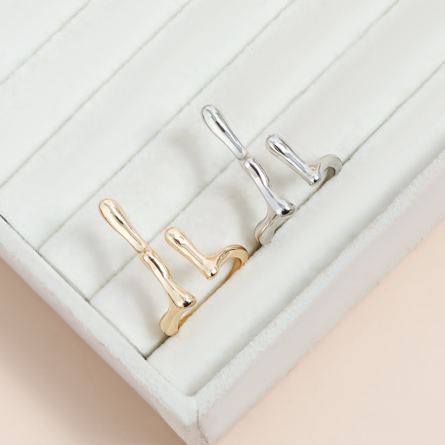 Vintage Line Irregular Ring